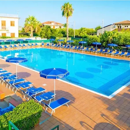 La Piccola Azalea Sul Mare *