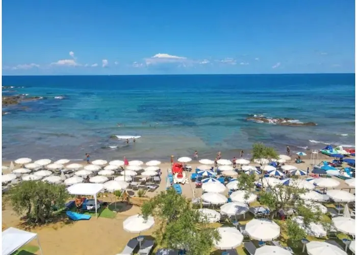 Apartment La Piccola Azalea Sul Mare